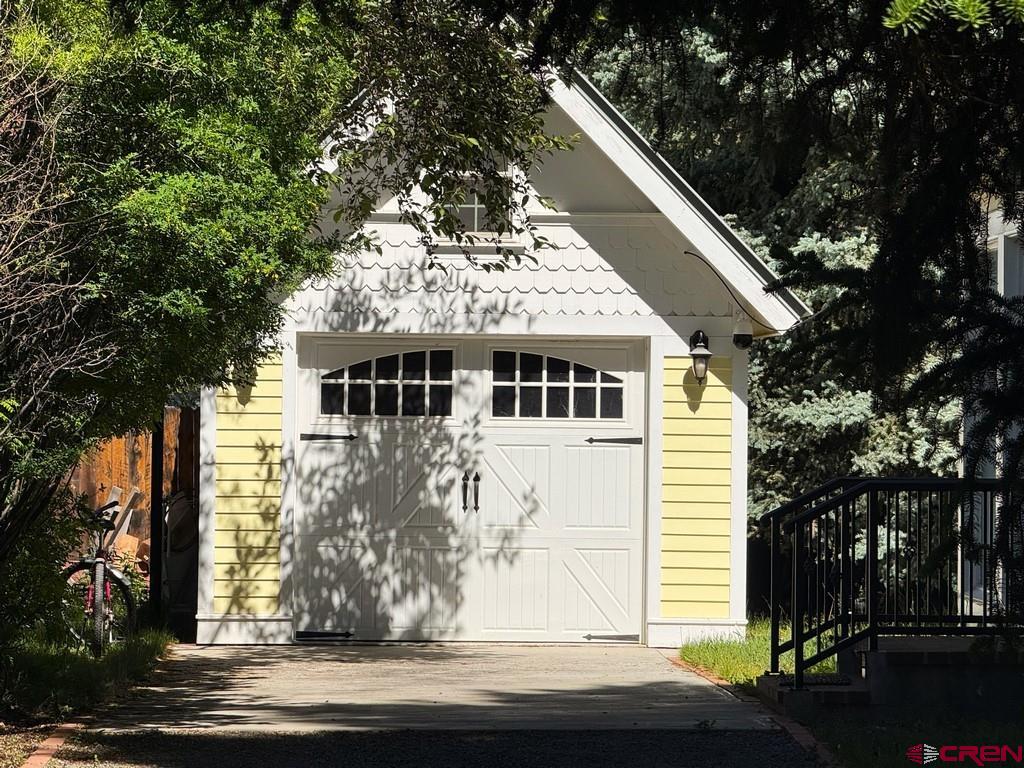 517 Silver Street Property Photo 7