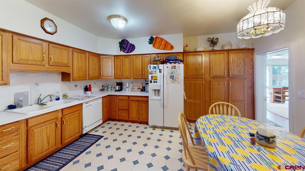 517 Silver Street Property Photo 16
