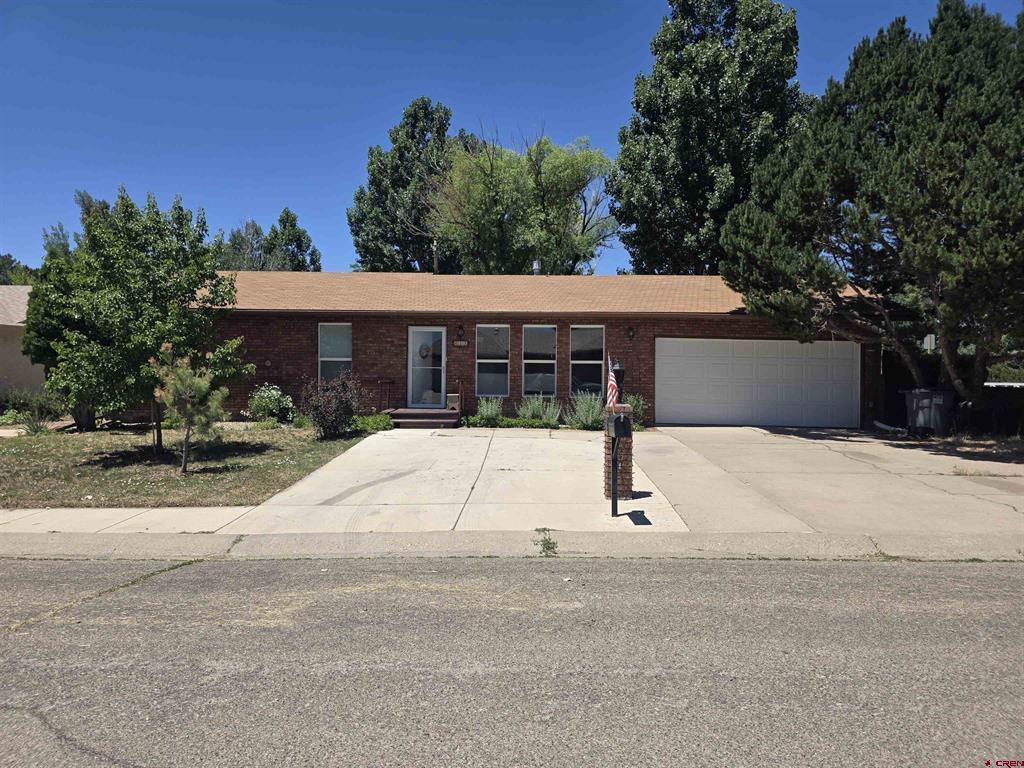613 N Colorado Street Property Photo 1