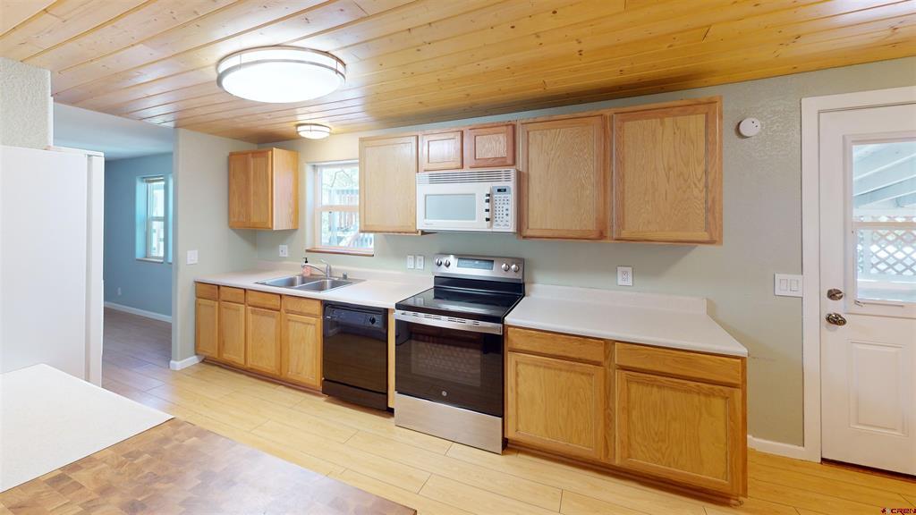 317 Woodcrest Drive Property Photo 18