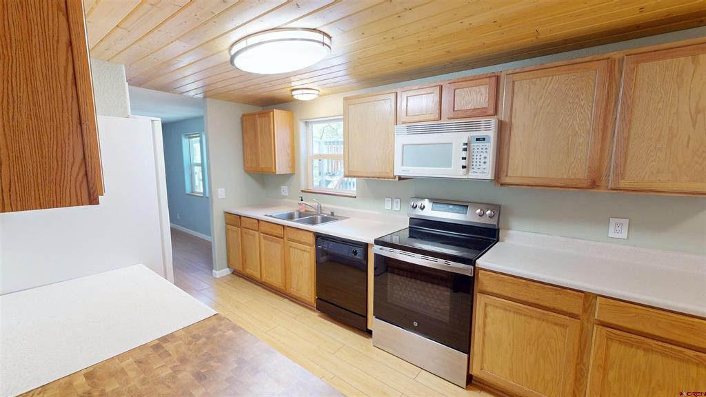 317 Woodcrest Drive Property Photo 28