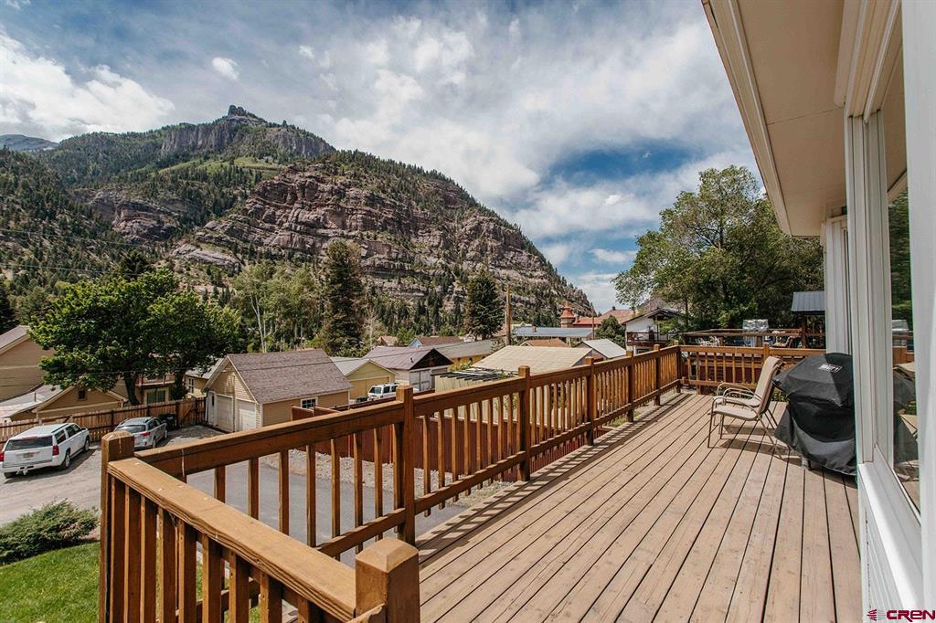 320 4th Street Property Photo 11
