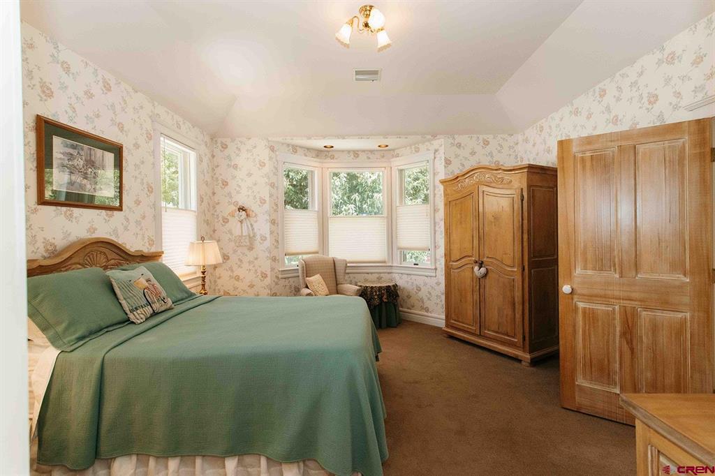 320 4th Street Property Photo 15