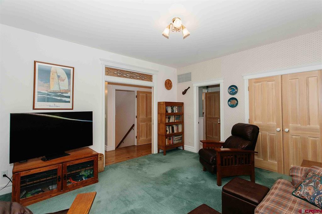 320 4th Street Property Photo 21