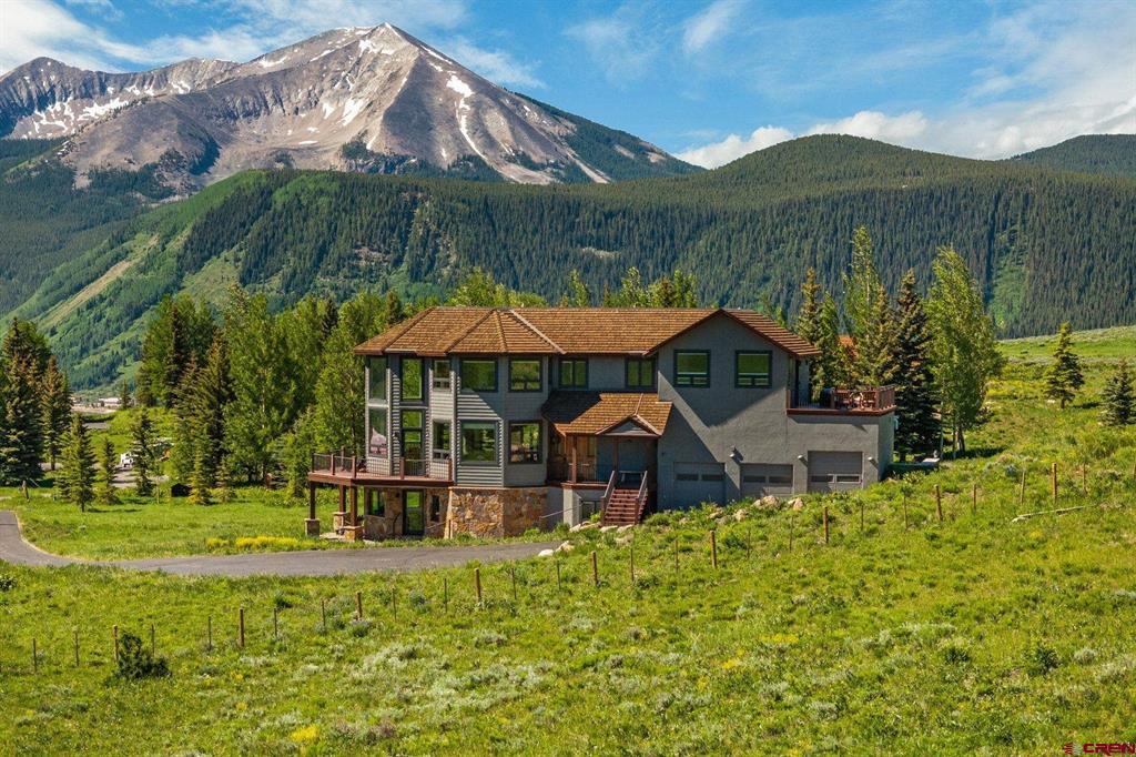5 Glacier Lily Way Property Photo 1