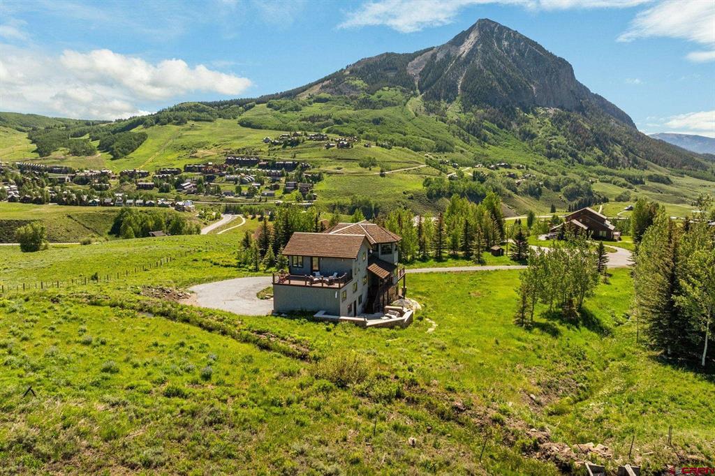 5 Glacier Lily Way Property Photo 4