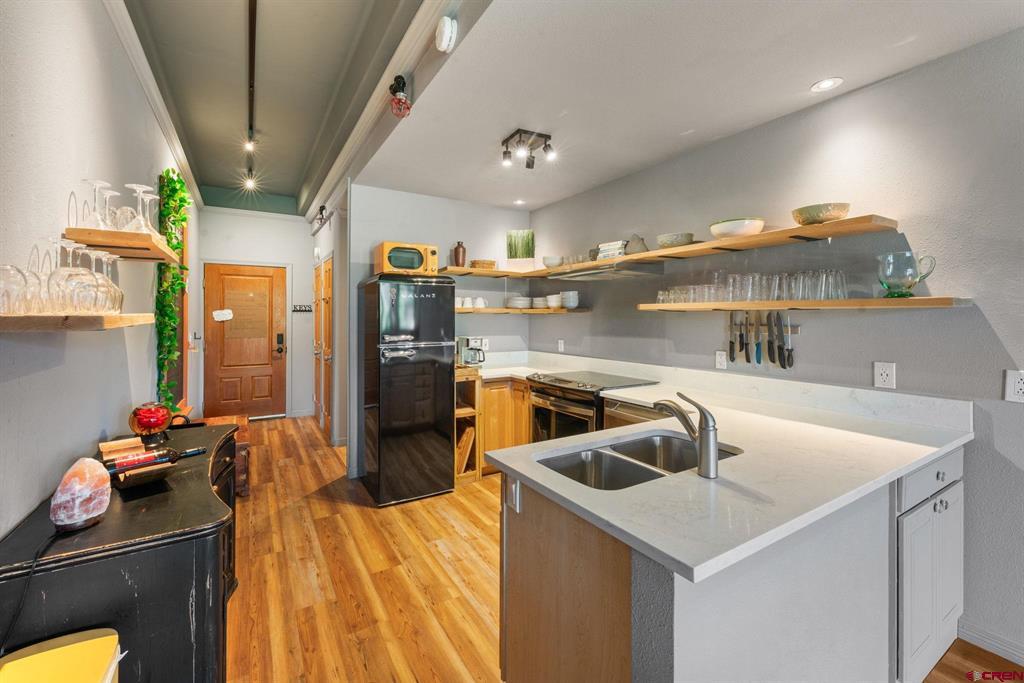 11 Snowmass Road Property Photo 3