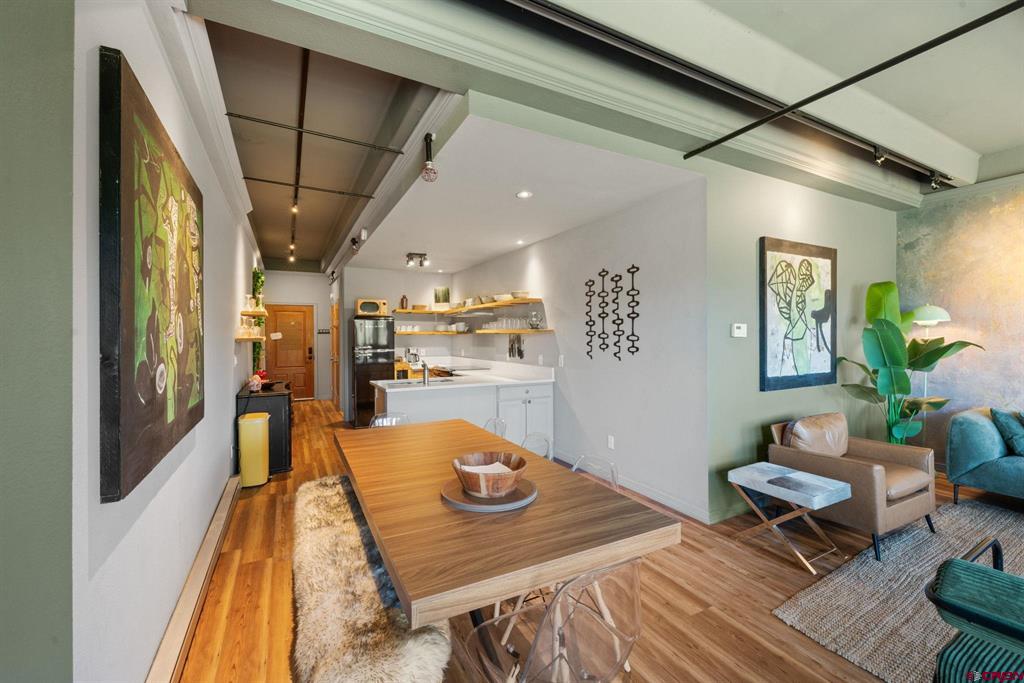 11 Snowmass Road Property Photo 8