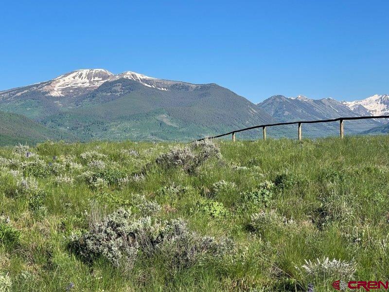 376 Wapiti Lane Property Photo 8
