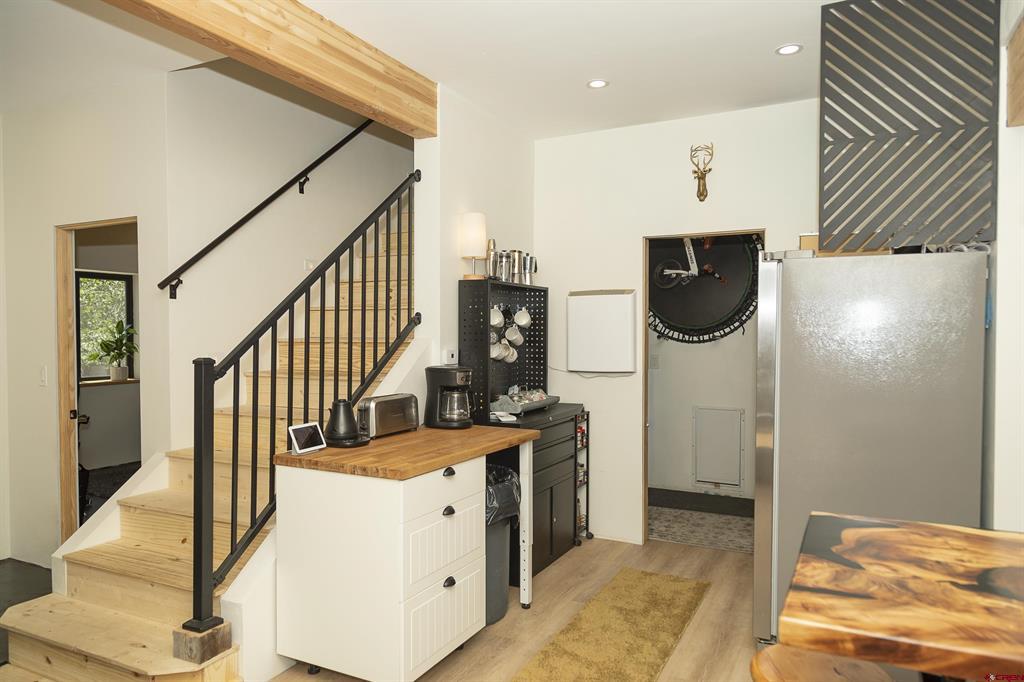 112 E First Street Property Photo 9