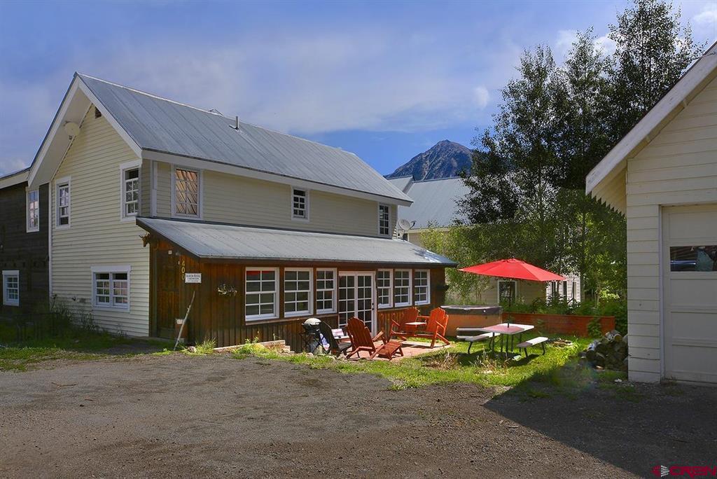 400 & 402 Sopris Avenue Property Photo 2