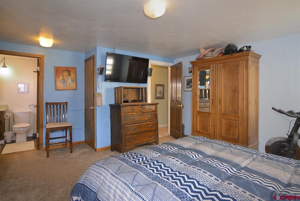 400 & 402 Sopris Avenue Property Photo 11