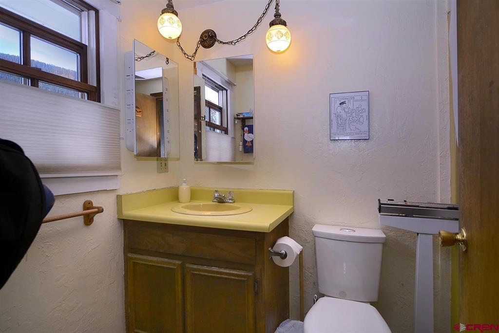 400 & 402 Sopris Avenue Property Photo 12