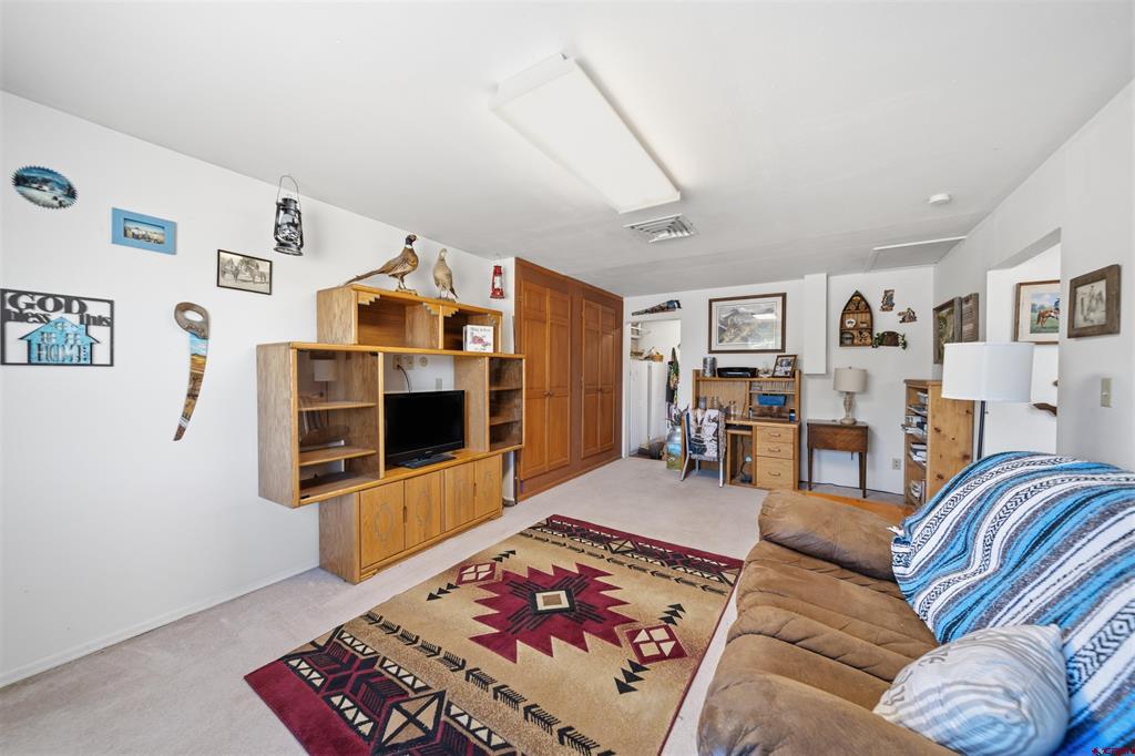 67277 Las Vegas Drive Property Photo 9