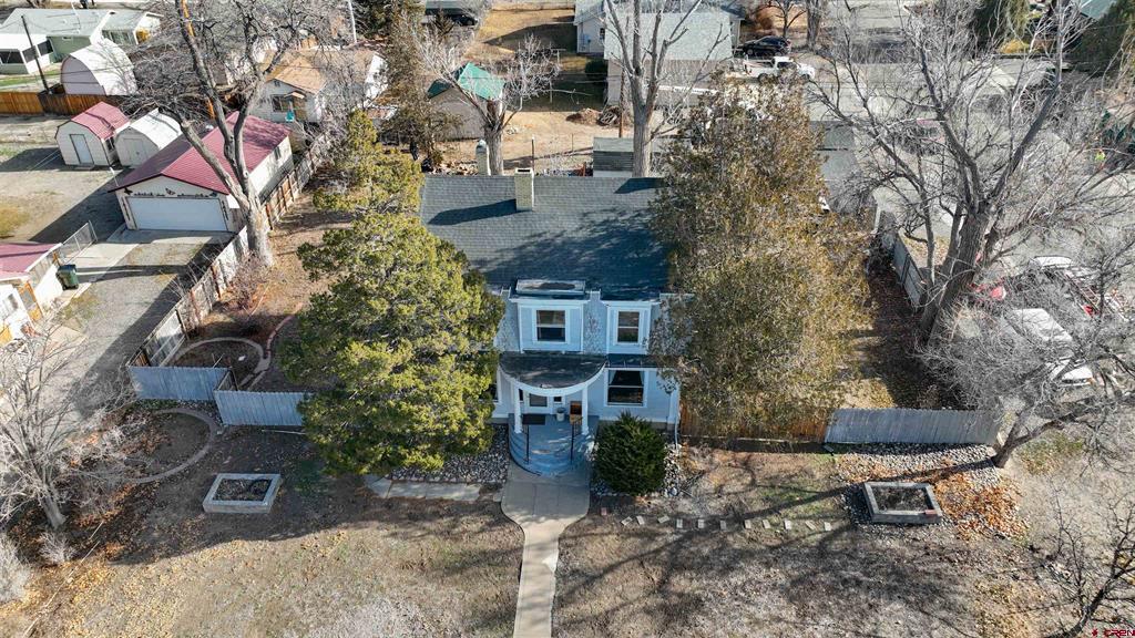 750 Leon Street Property Photo 3