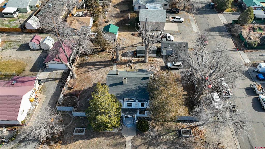 750 Leon Street Property Photo 4