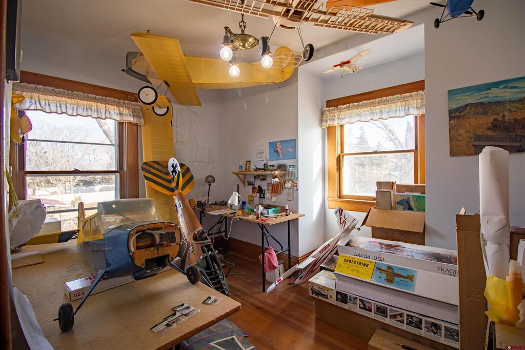 750 Leon Street Property Photo 29