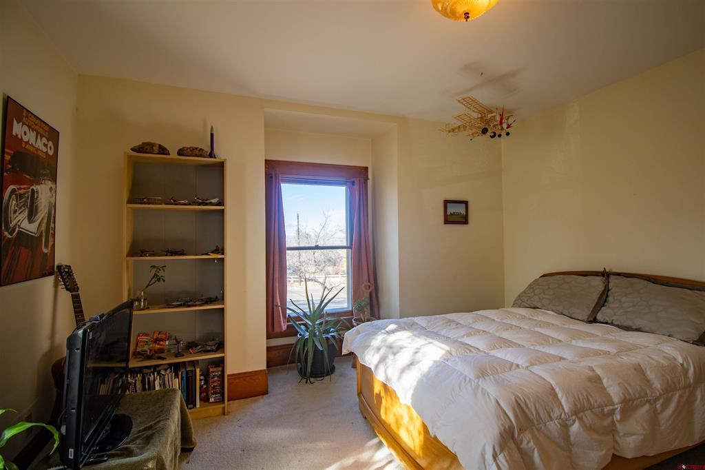 750 Leon Street Property Photo 31