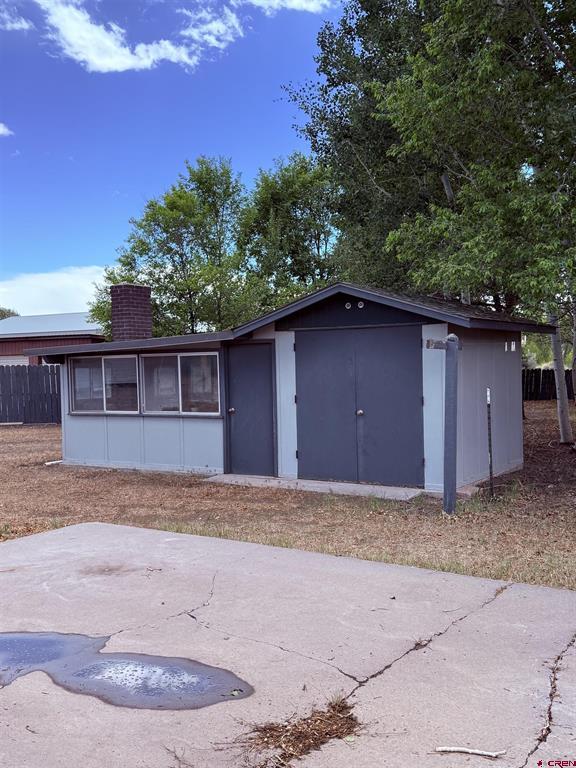 410 Smith Street Property Photo 35