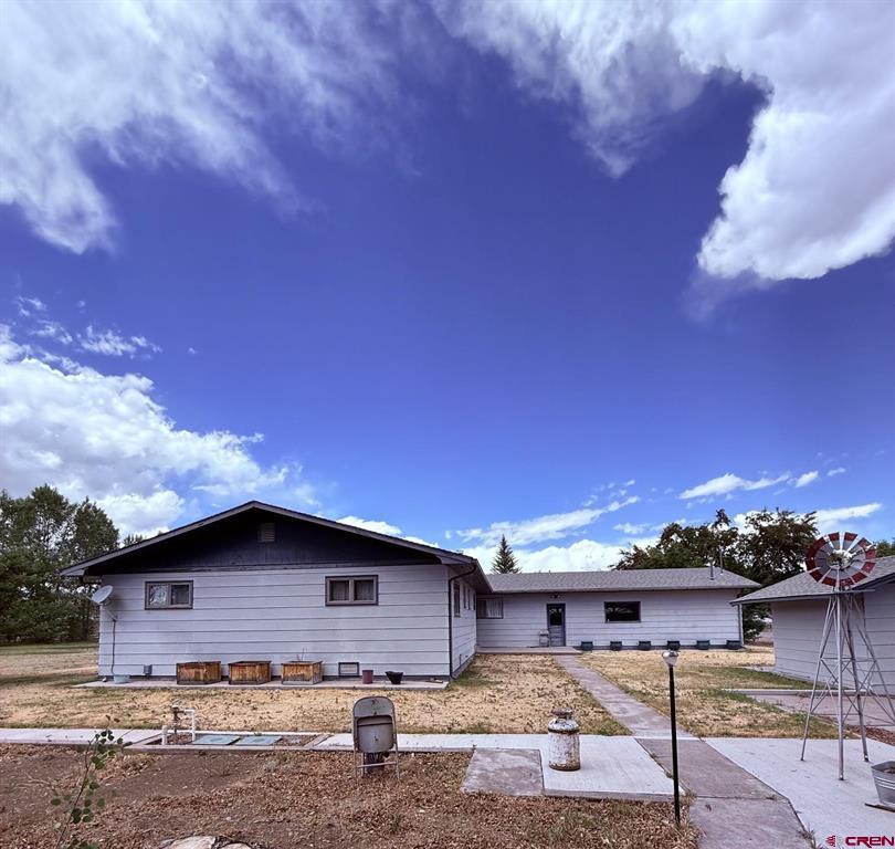 410 Smith Street Property Photo 37