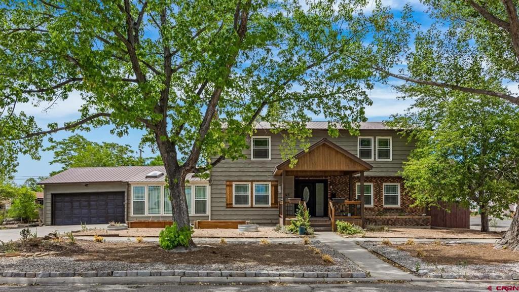 445 N 4th Street Property Photo 1