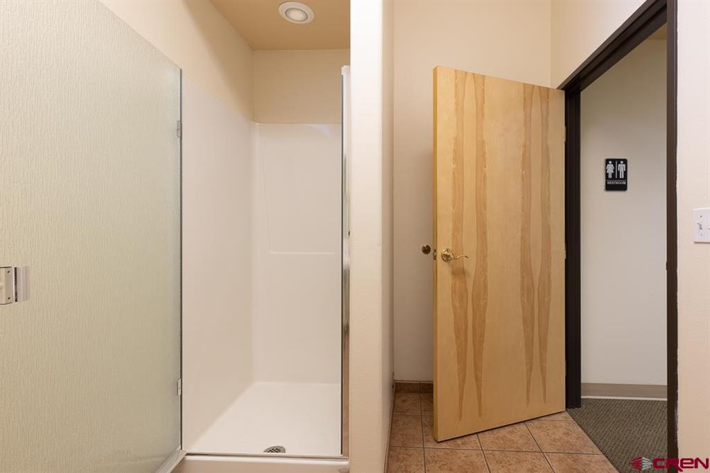 150 Tech Center Drive Property Photo 28
