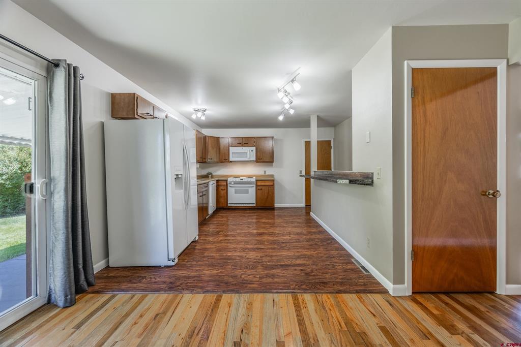 801 York Street Property Photo 8