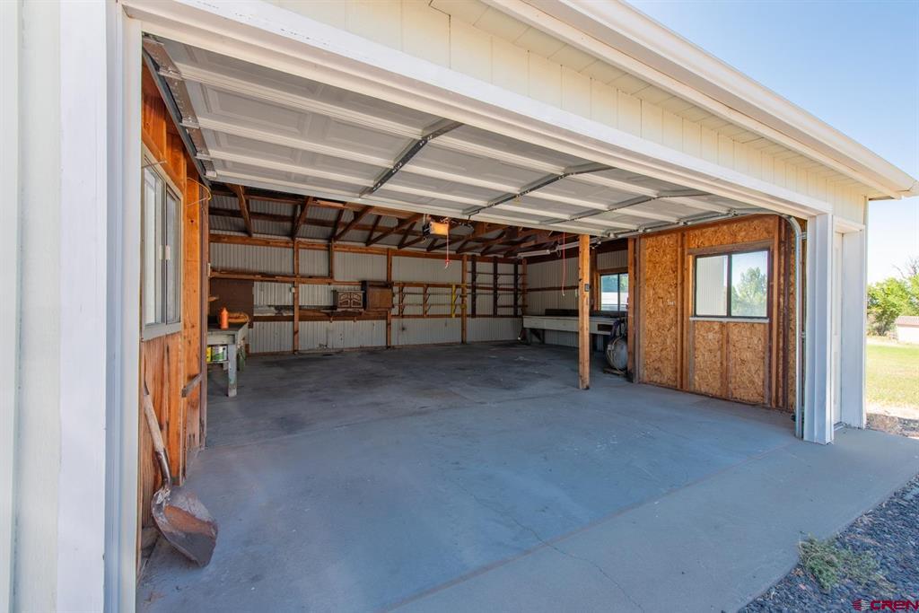 21369 Spruce Lane Property Photo 8