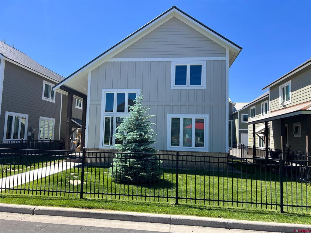 307 Van Tuyl Circle Property Photo 1