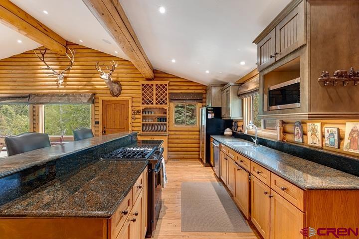 209 Deer Path Lane Property Photo 5