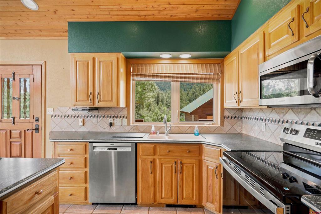 2800 Stallion Place Property Photo 18