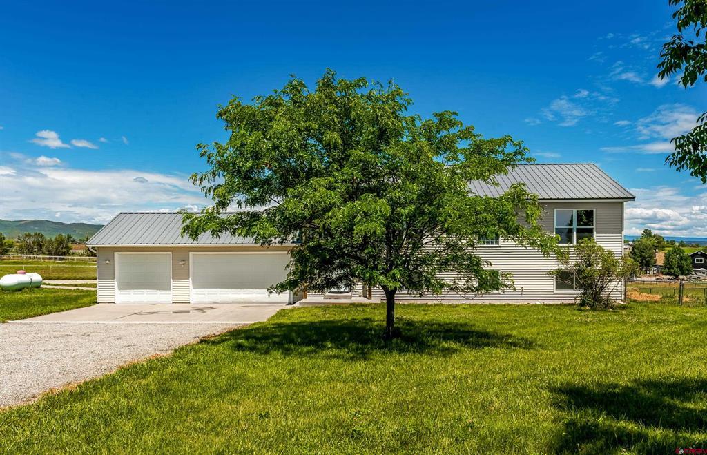 90 Florida Meadows Court Property Photo 1