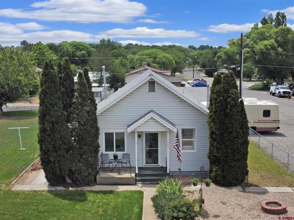 1403 Bluff Street Property Photo 1