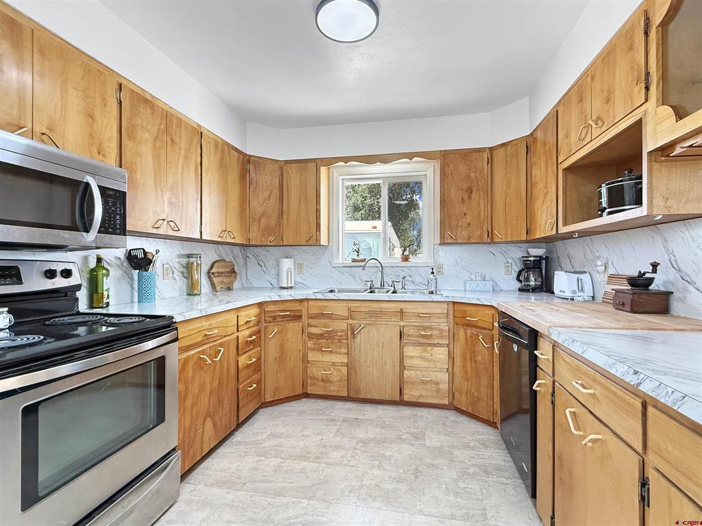 1403 Bluff Street Property Photo 15