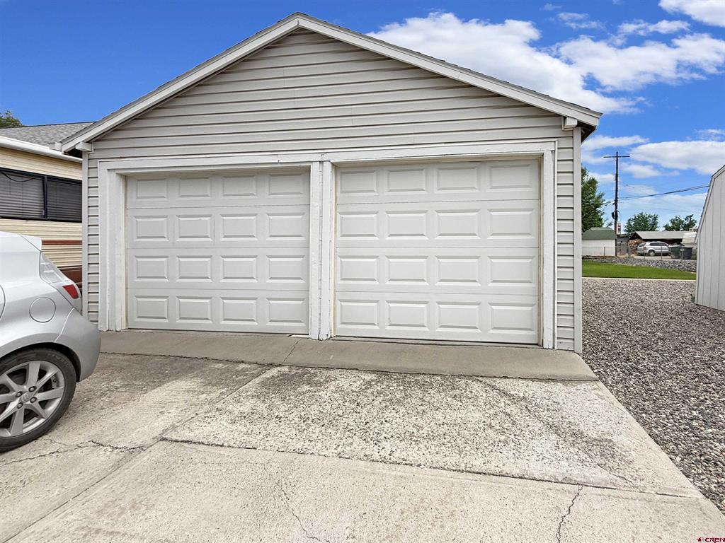 1403 Bluff Street Property Photo 24