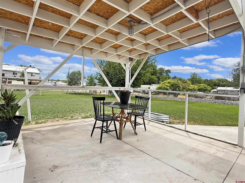 1403 Bluff Street Property Photo 25
