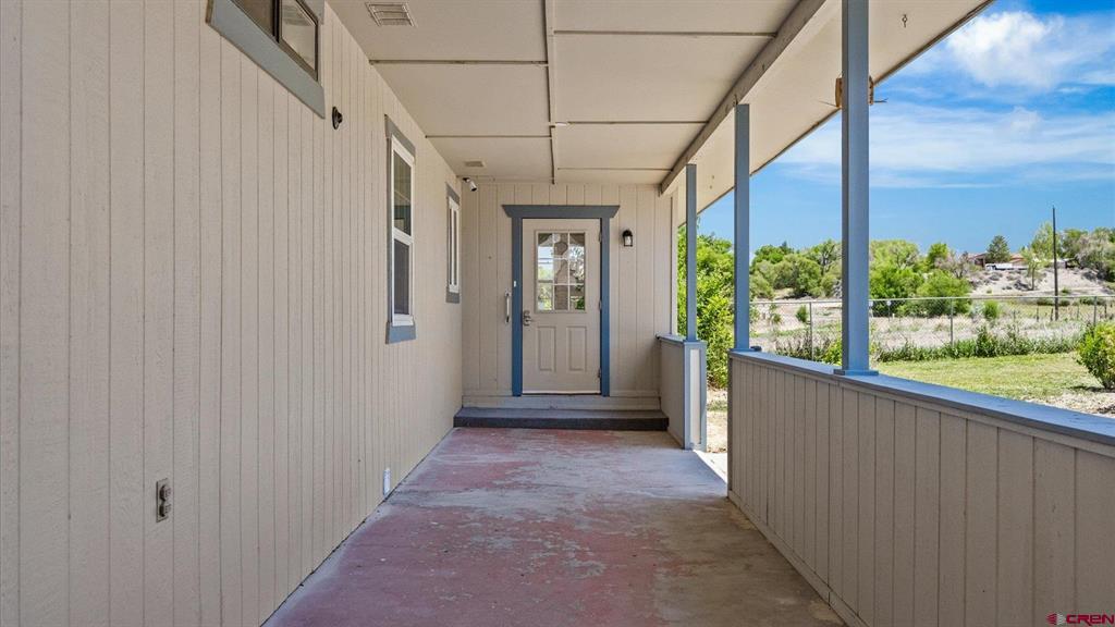 14037 G Road Property Photo 5