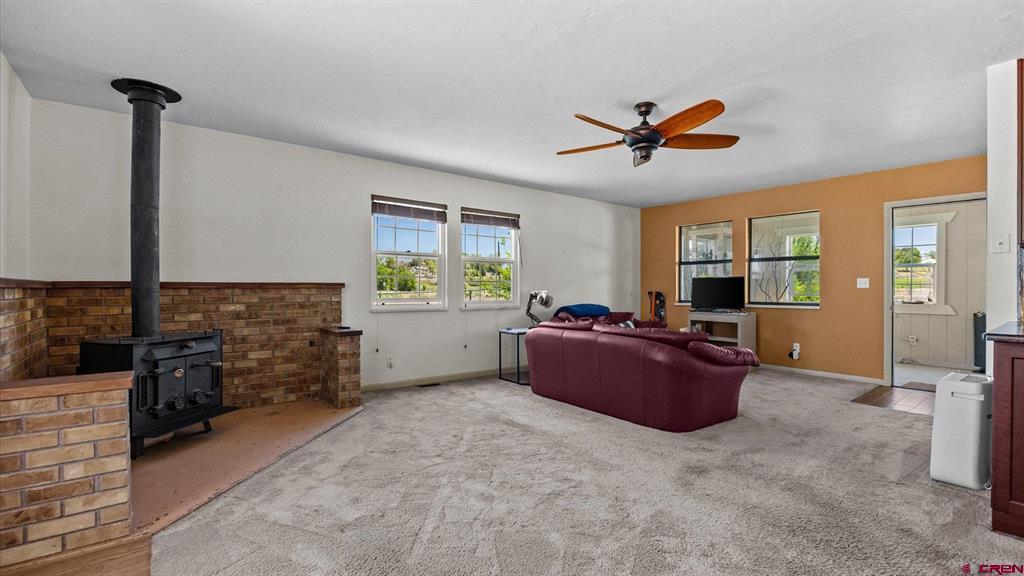 14037 G Road Property Photo 9