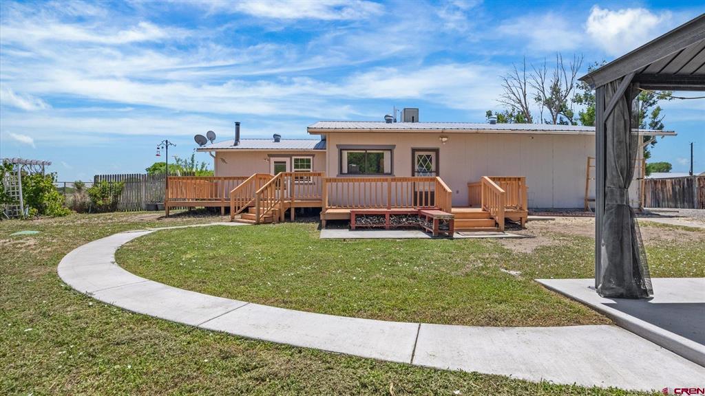 14037 G Road Property Photo 24