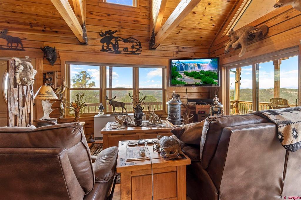 6651 Farview Valley Road Property Photo 8