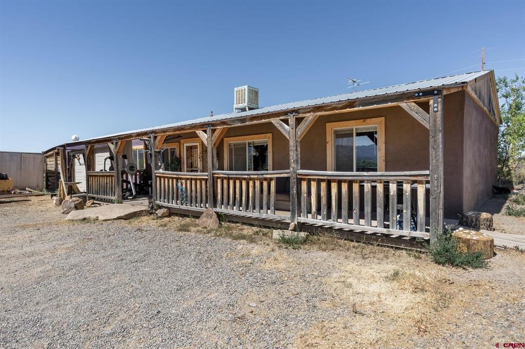 2303 S Broadway Property Photo 1