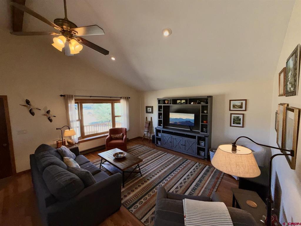 1025 Ne Indian Camp Avenue Property Photo 16
