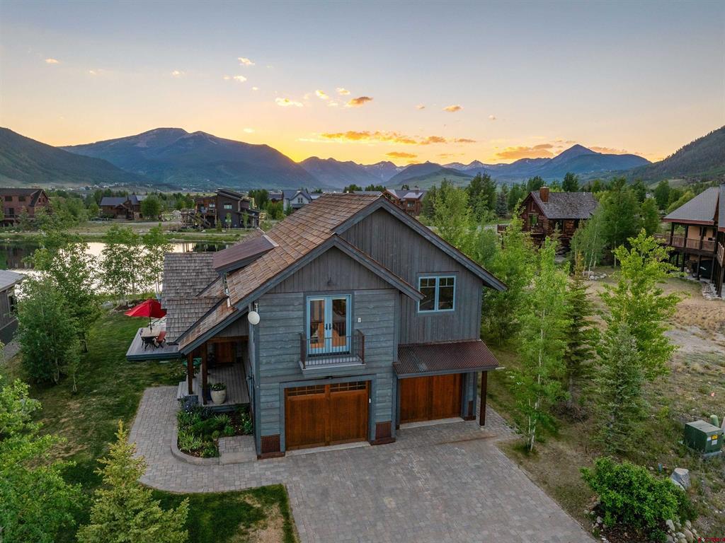 330 Larkspur Loop Property Photo 1
