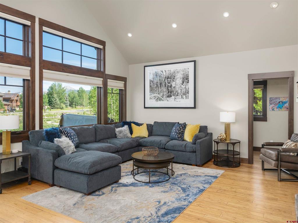 330 Larkspur Loop Property Photo 12