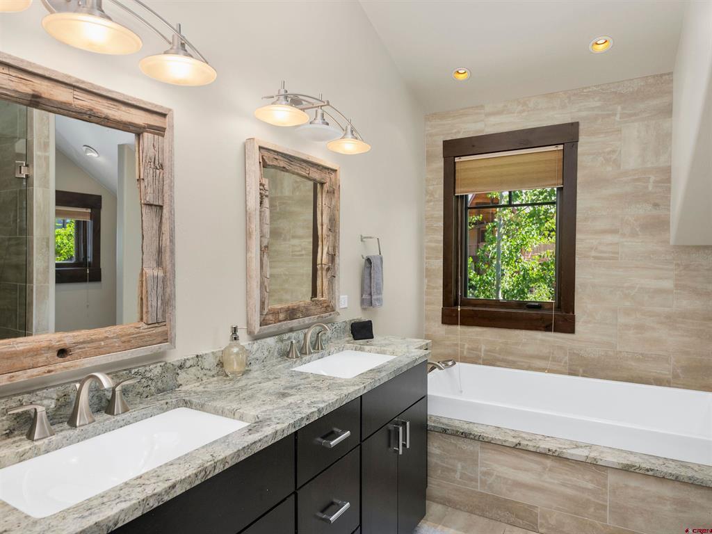 330 Larkspur Loop Property Photo 22