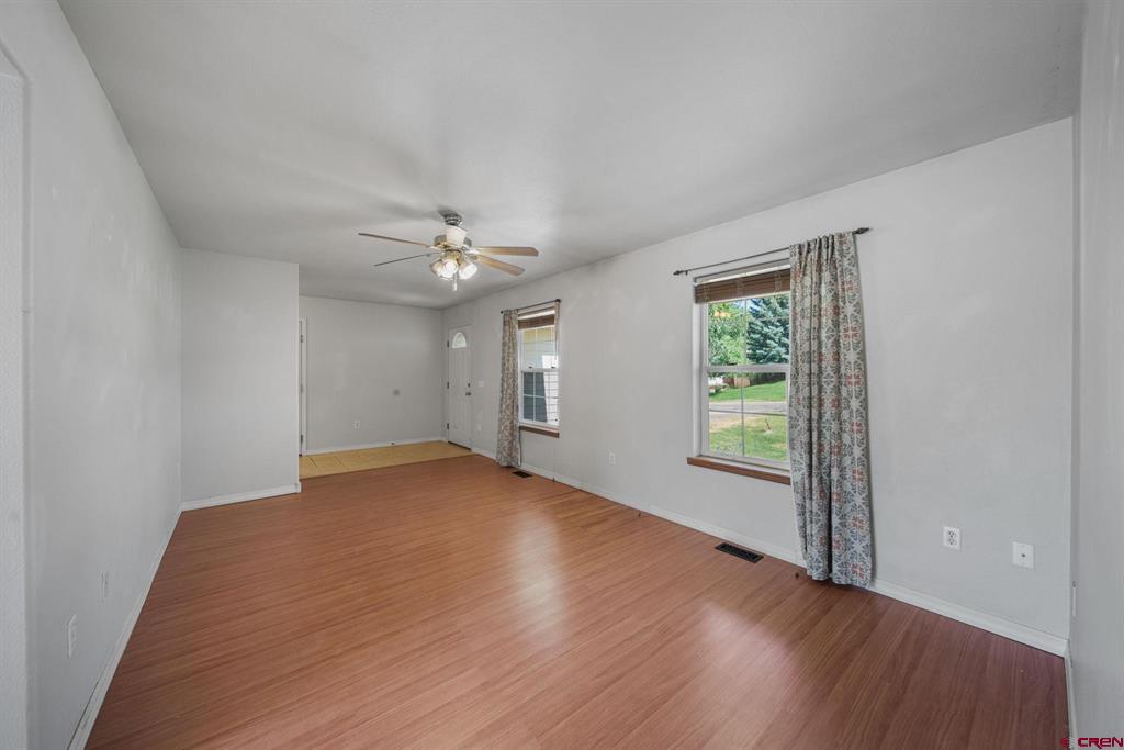 324 Meadows Circle Property Photo 4