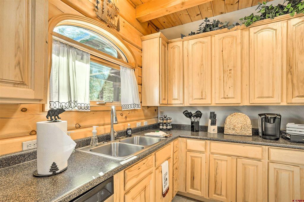 601 W Grimes Creek Road Property Photo 7