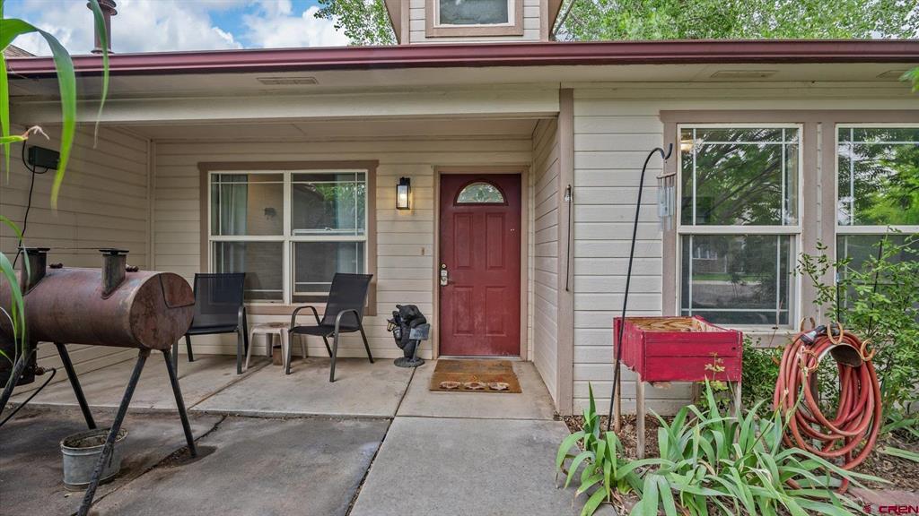 360 N Ash Street Property Photo 4