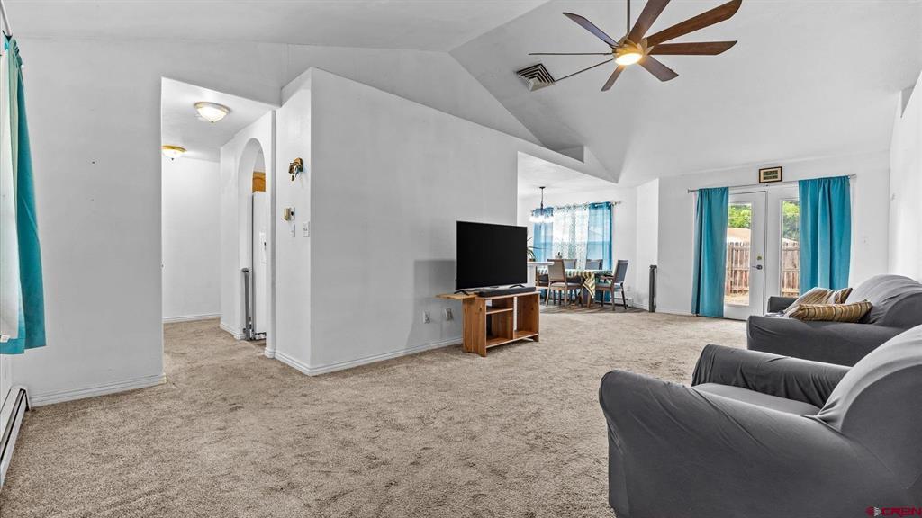 360 N Ash Street Property Photo 5
