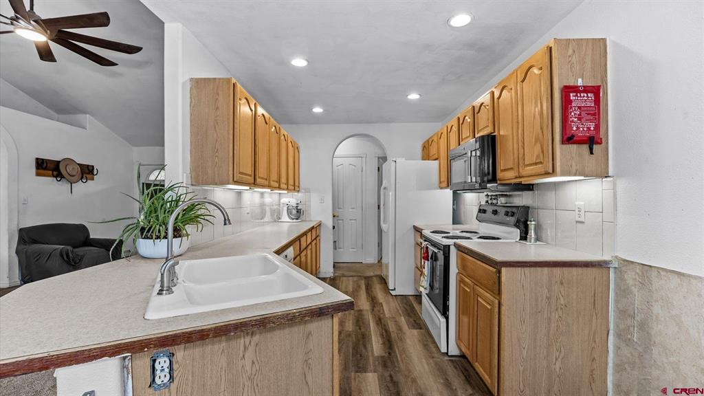 360 N Ash Street Property Photo 12